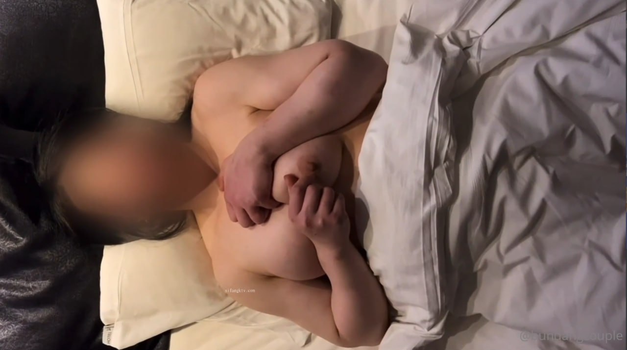 259LUXU-1717 ラグジュTV 1702 「彼氏以外ともセックスしたい！」明るいと笑顔と清楚な見た目に反